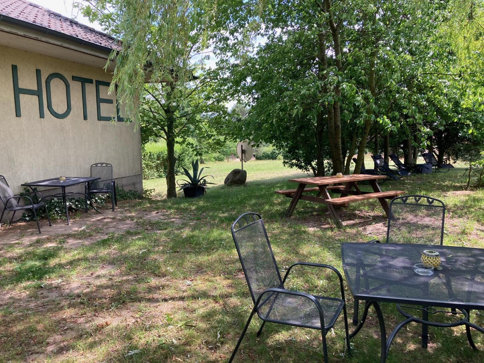 Hotel Restaurant Am Worns Berg Broock المظهر الخارجي الصورة